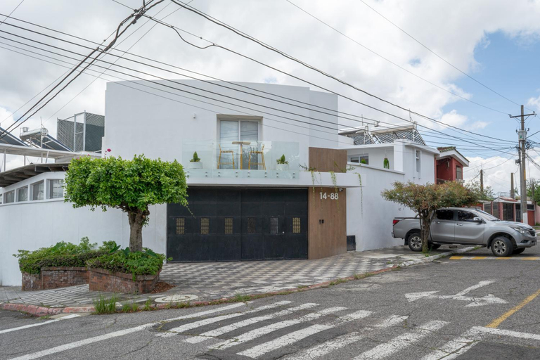 Others 4, Modern and Comfortable First Level Family Apt 4, ZONA 7
