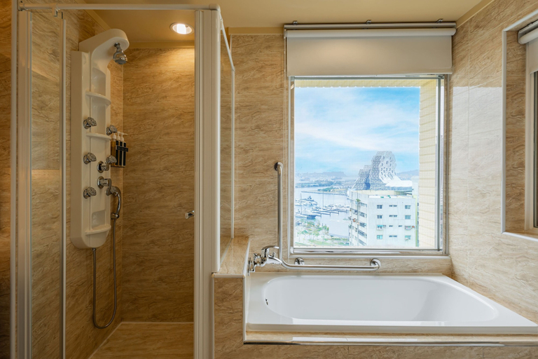 Bathroom 3, Kindness Hotel Glory Pier, Kaohsiung