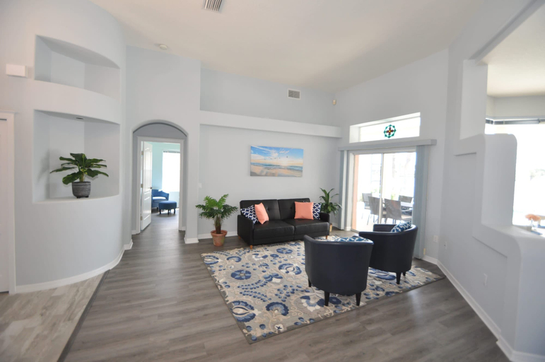 Room 3, Canal Home w Heated Pool Dock, Flagler