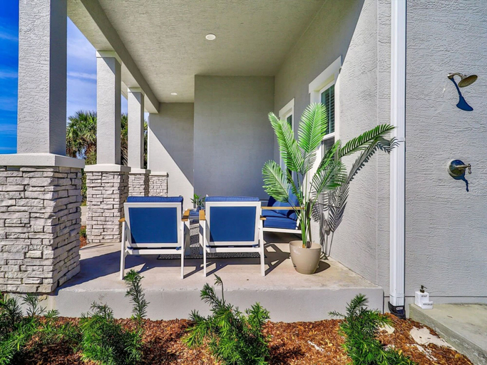 Room 2, Seabliss Steps to the Beach Pool Home 4 4 5 new, Flagler