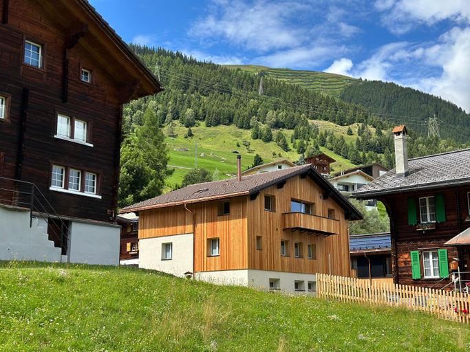 Others 3, Yeti Lodge, Surselva