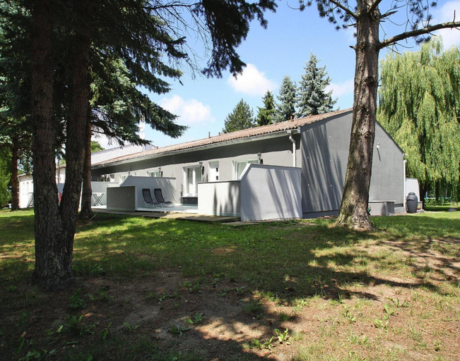 Exterior 2, Schones Ferienhaus mit Terrasse, Mecklenburgische Seenplatte