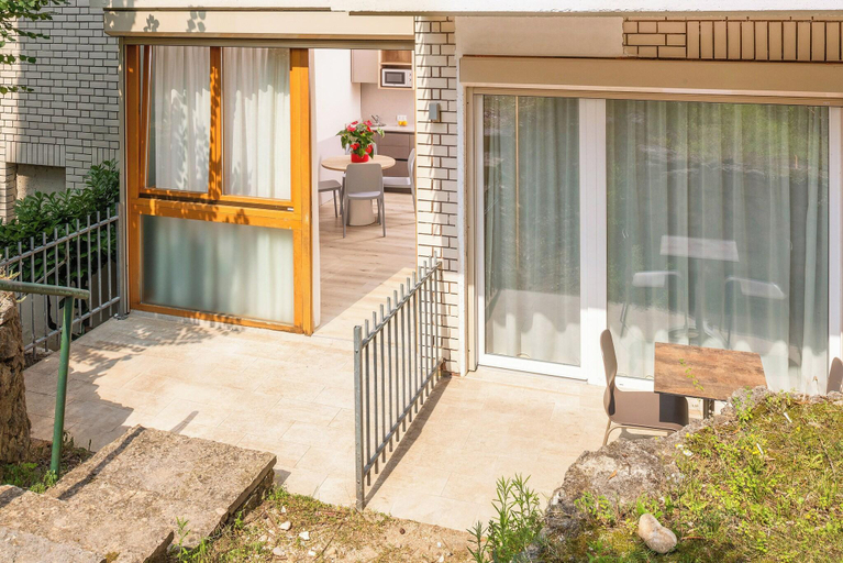 Others 5, Residence Parco del Garda, Verona