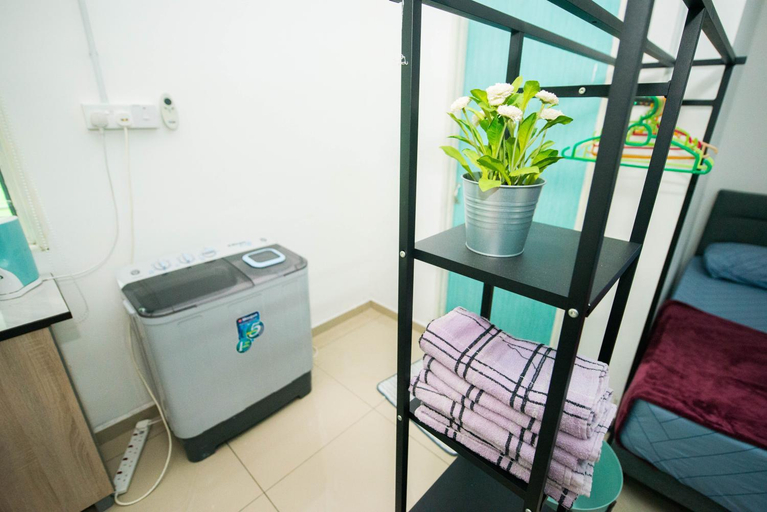 Others 4, MKB Homestay - Landed Studio room with 2 Queen bed and Free Parking, Shah Alam