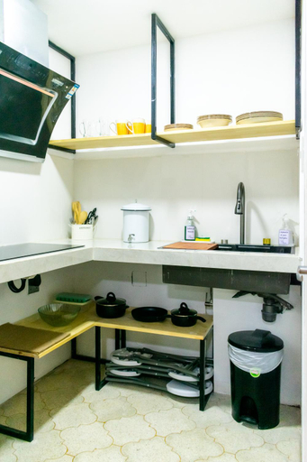Others 3, Charming and Efficient First Level Family Apt 5, ZONA 7
