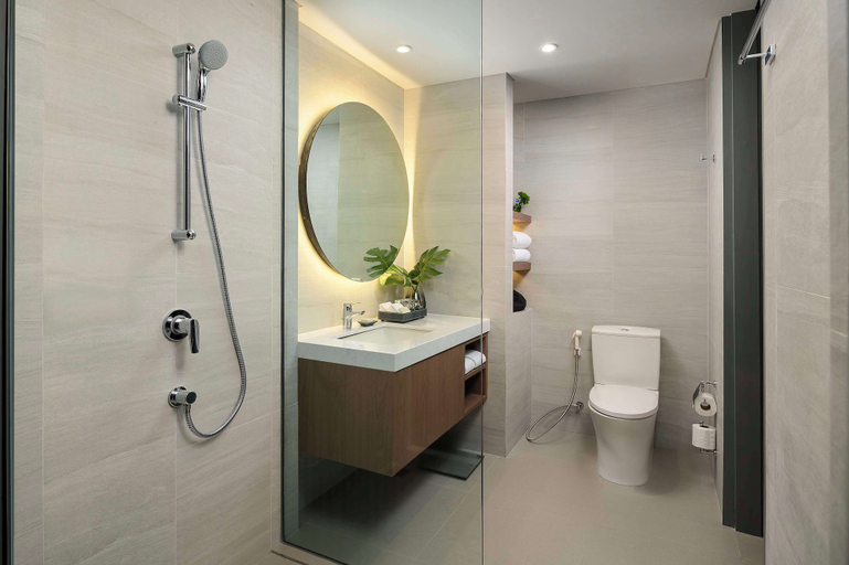 Bathroom 16