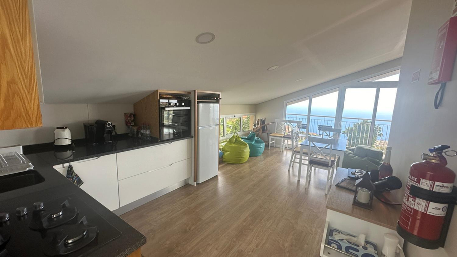 Others 4, Casa Malee, Calheta