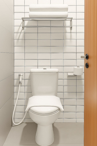 Bathroom 5, QNZ Hotel Jakarta, Jakarta Pusat