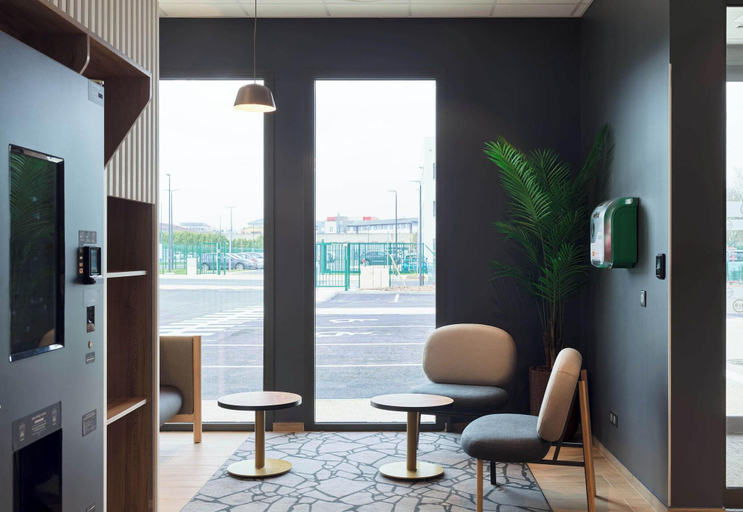 Public Area 2, B&B HOTEL Cergy Saint Christophe Gare, Val-d'Oise