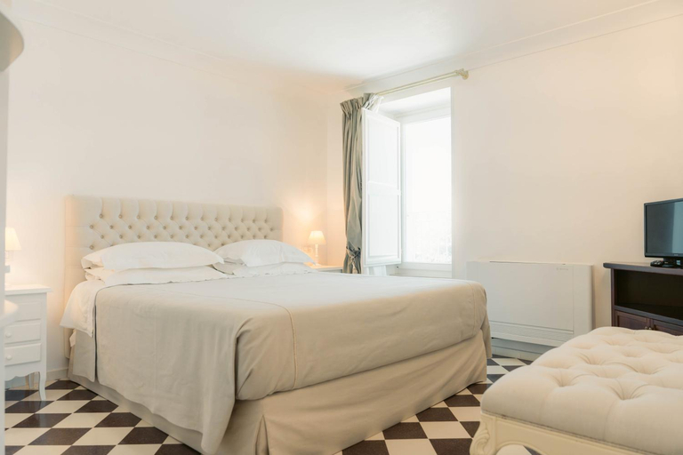 Bedroom 4, Leonardo Trulli Resort, Bari