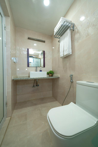 Bathroom 5, White Beach Holiday at Hulhumale, Malé