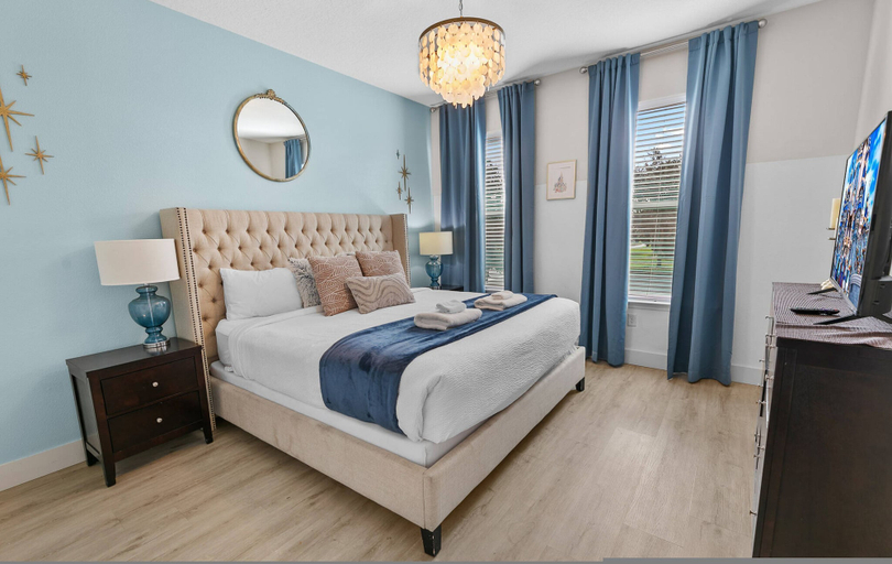 Room 3, Spacious 7Bd Next to Clubhouse at Solara Resort, Osceola