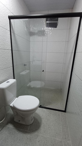 Bathroom 3, Portobello Suites GREEN, Santarém