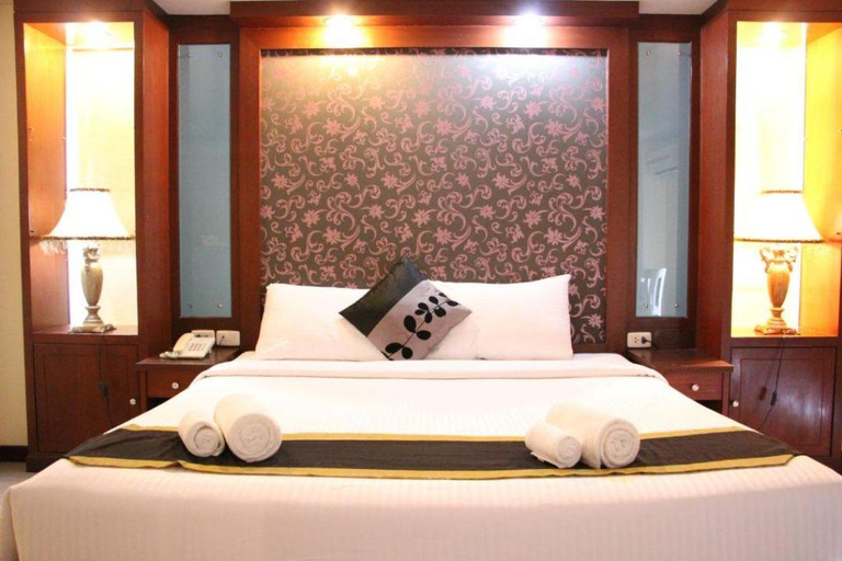 Bedroom 3, Convenient Grand Hotel, Bang Sao Thong