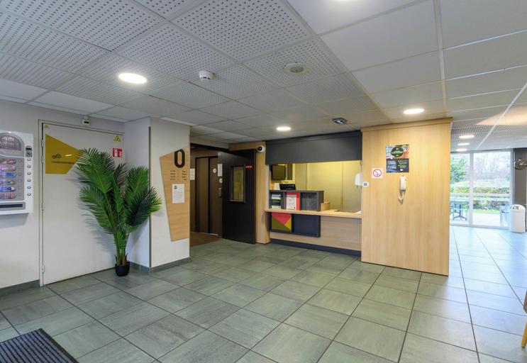 Public Area 2, B&B HOTEL Creil Chantilly, Oise