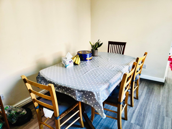 Facilities, home of Small happiness, Hampshire
