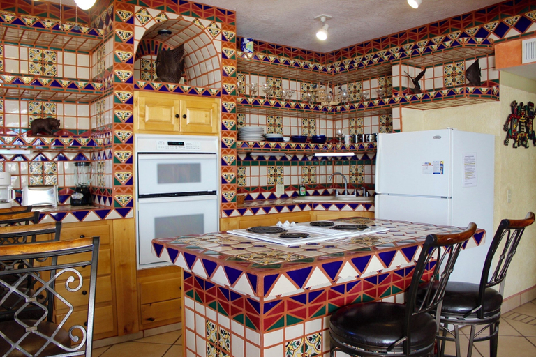 Food & Drinks, Mid-century Ocean View Apartment, Puerto Peñasco