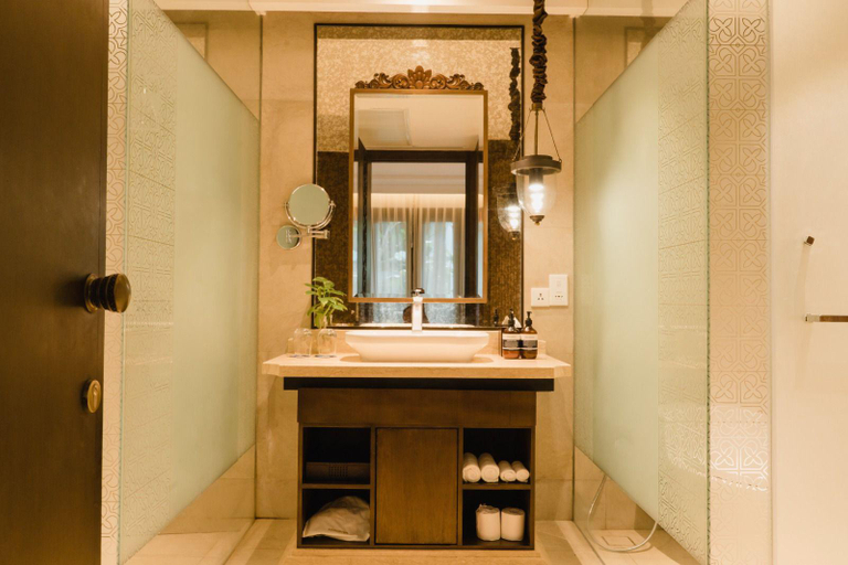 Bathroom 7