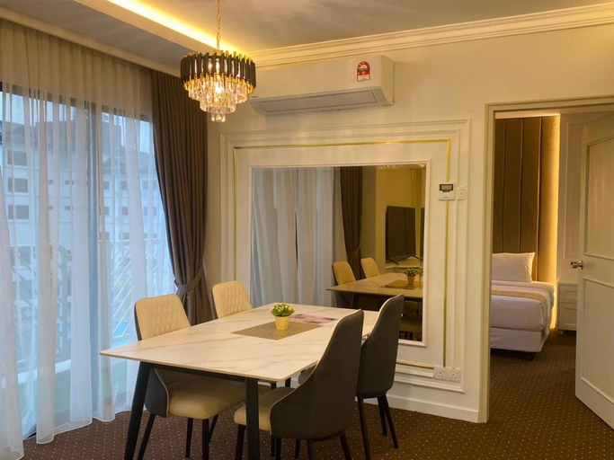 Dining Room 23