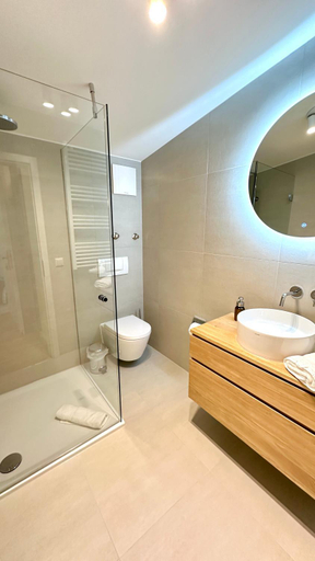 Bathroom 3, Kapitanshaus Friedrich Franz - Premium Apartments 200 Meter vom Strand und Alten Strom, Rostock