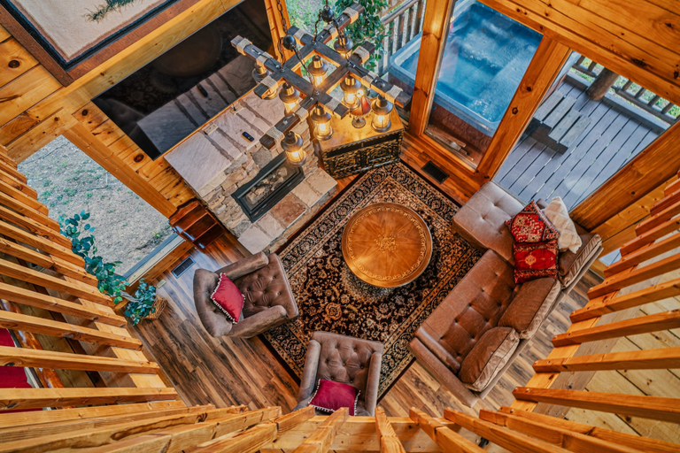 Room 2, Mountain Majesty With Spectacular Views, Sevier