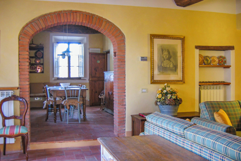 Living area 3, Francigena Loggia Apartment Shared Pool, Florence