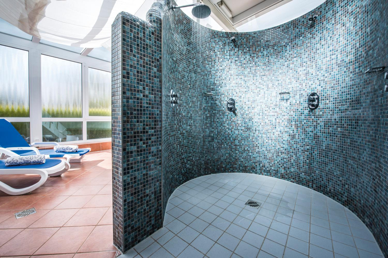 Bathroom 3, Hotel Novum, Aurich