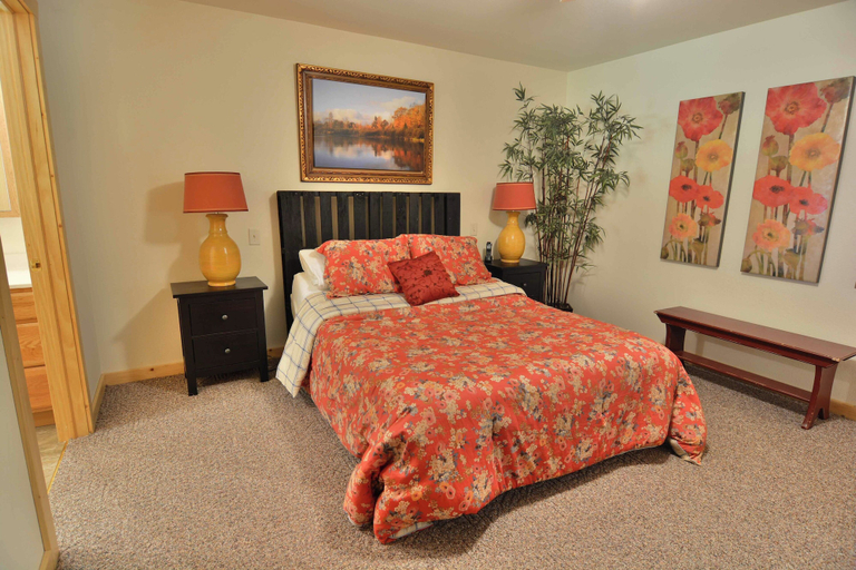 Bedroom, Namakagon Landing, Bayfield