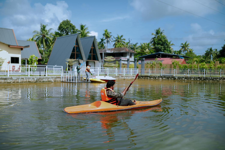 Surrounding environment, Leela's 7th heaven resort & Spa, Alappuzha