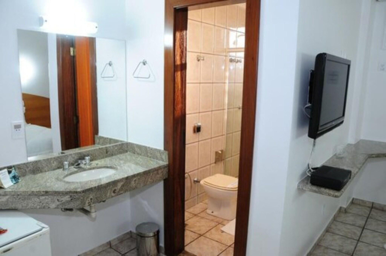Bathroom 4, Panorama Tower Hotel, Ipatinga