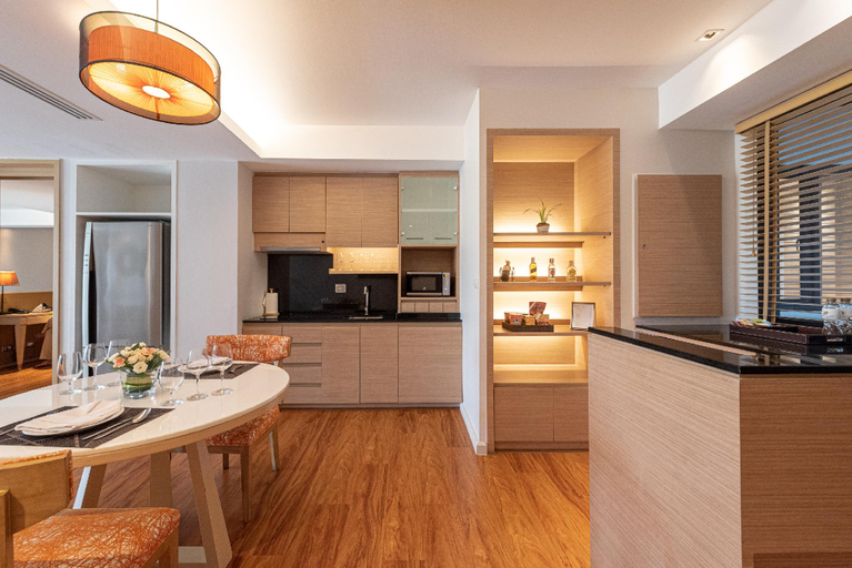 Dining Room 15