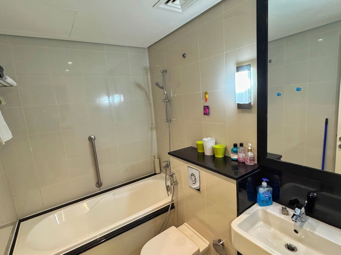 Bathroom, Burj View Studio Hotel Apt Business Bay, Dubai