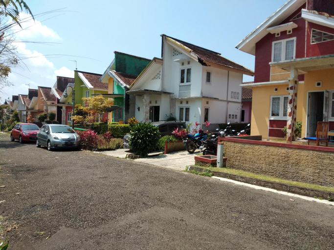 Exterior & Views 2, Villa Sasky Ciater, Subang