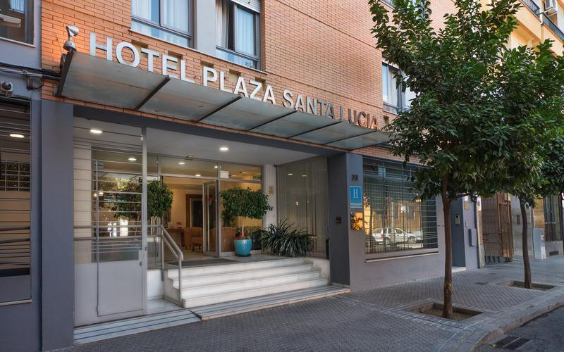 Exterior & Views 1, Hotel Plaza Santa Lucia, Sevilla