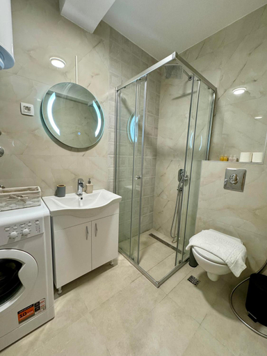 Bathroom 2, Harmony Garden Apartments