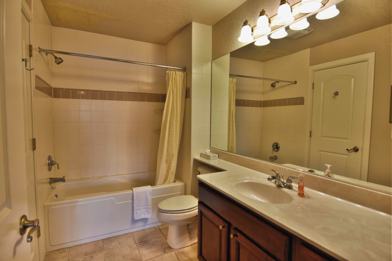 Others 4, Unit 312 1 BD/ 1 BA Condo, Barron
