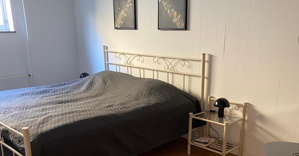 Others 5, Bed minus breakfast Den hyggelige kælder, Guldborgsund