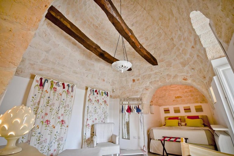 Bedroom 4, Leonardo Trulli Resort, Bari