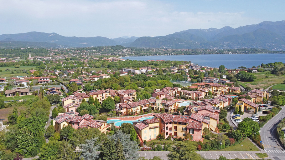 Others 4, Borgo del Torchio A14 con Piscina by Wonderful Italy, Brescia