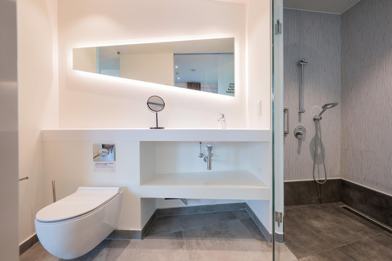 Bathroom 3, Limehome Amsterdam Gatwickstraat, Amsterdam