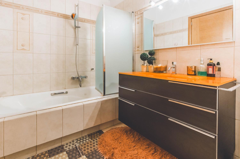 Bathroom 4, Saint George, Epirus