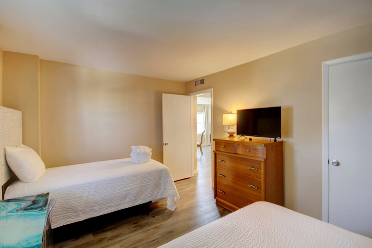 Bedroom 3, 350 El Matador 2 Bedroom Condo by RedAwning, Okaloosa