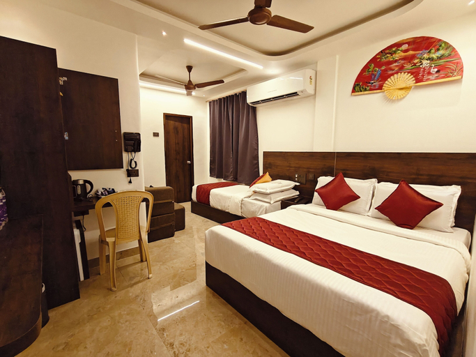 Bedroom 5, Woodlands Inn, Chennai