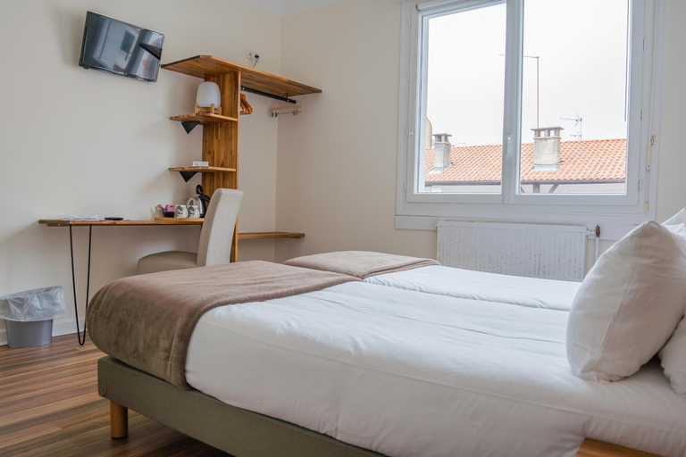 Bedroom 8