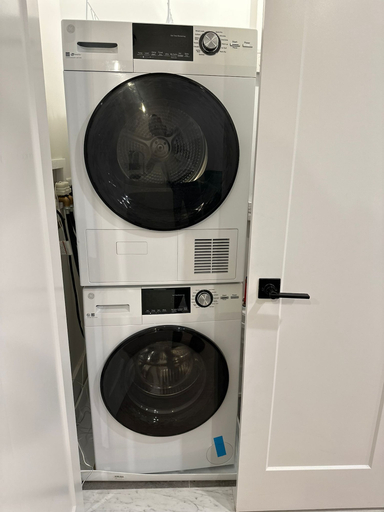 Others 3, Modern 1BR 1BA Apartment, Jersey City