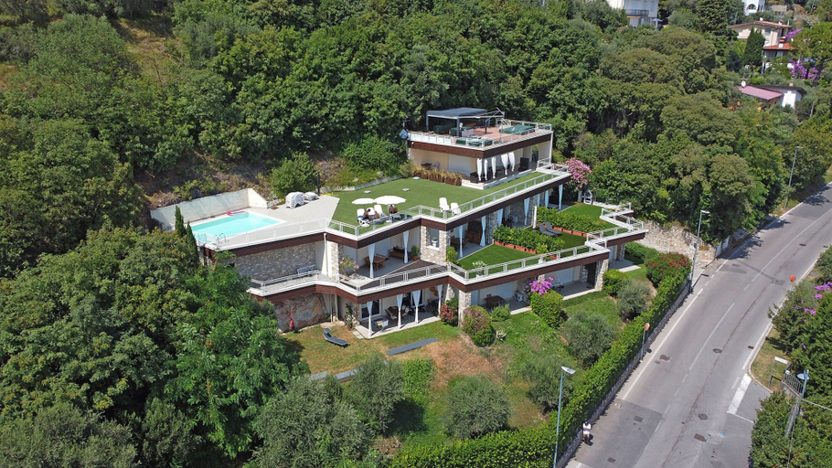 Exterior & Views 2, Poggio al Sole 6 Apartment by Wonderful Italy, Brescia