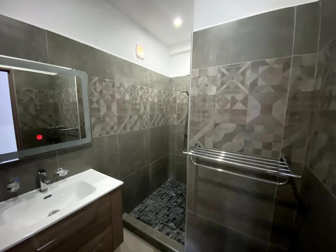 Bathroom 4, Magnifique Villa Avec Piscine