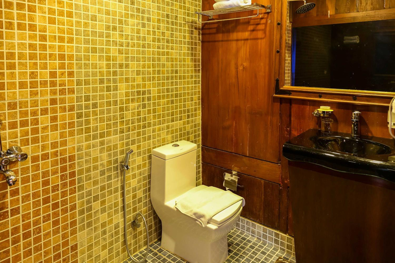 Bathroom 4, Poovar Island Resort, Thiruvananthapuram