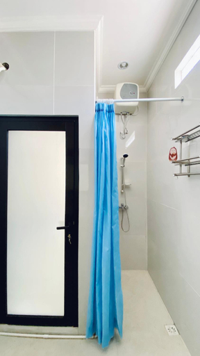 Bathroom 4, Puri Puspa Jimbaran, Badung
