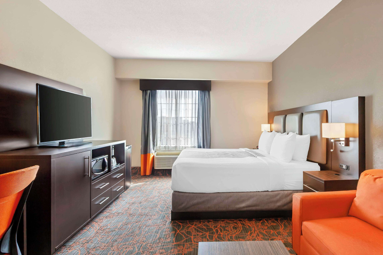 Bedroom 3, Best Western Plus Executive Inn Scarborough, Toronto
